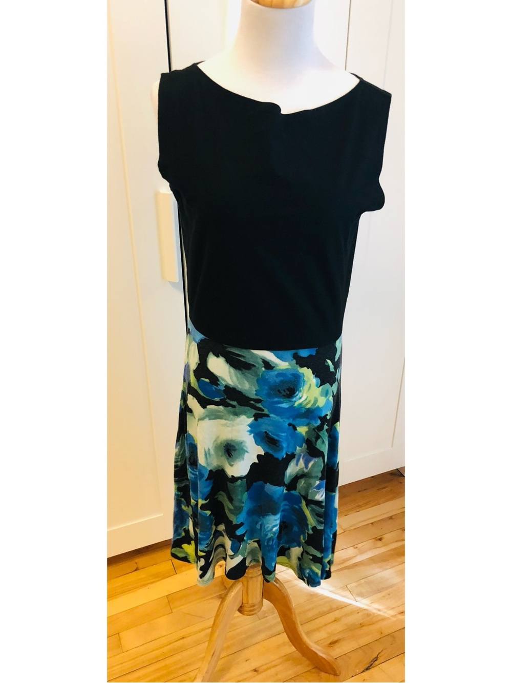 Floral Midi Dress with Black Bodice and Blue Floral Skirt size medium